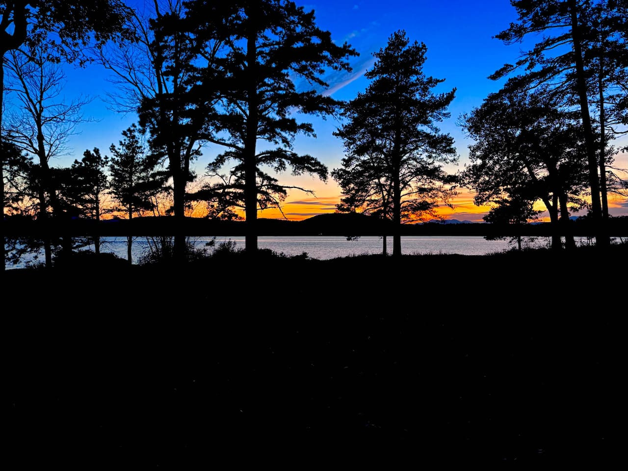 DREAMLAND | Luxe Waterfront Villa, Hot tub + Sauna - Fryeburg DREAMLAND | Luxe Waterfront Villa, Hot tub + Sauna - Fryeburg