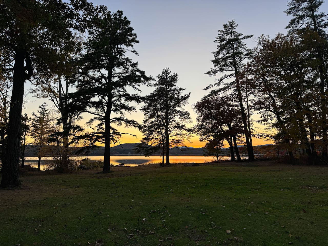 DREAMLAND | Luxe Waterfront Villa, Hot tub + Sauna - Fryeburg DREAMLAND | Luxe Waterfront Villa, Hot tub + Sauna - Fryeburg
