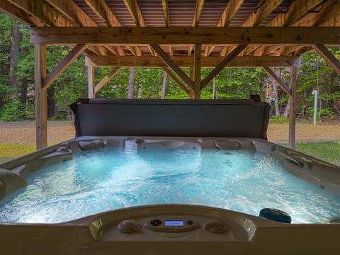 The Great Escape | 6100 ft.² | Theater | Hot Tub