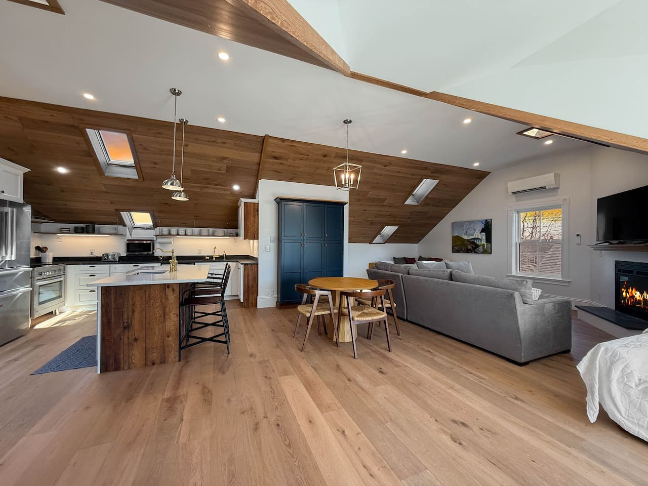 Kittery Cove | Luxe, Views, Walk to Portsmouth