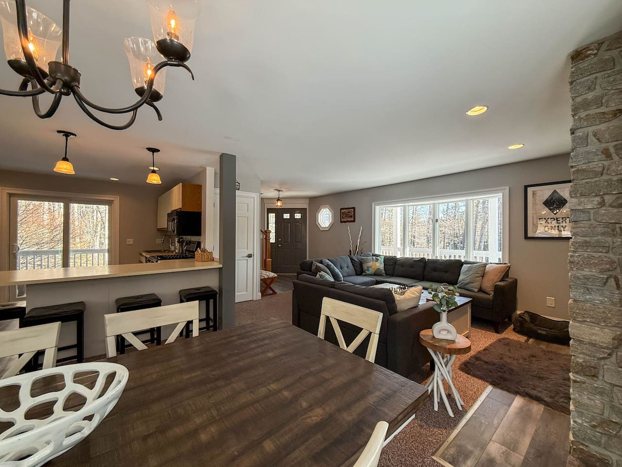 The West Nest | Private, Hot Tub, Central, 4 Bdrm