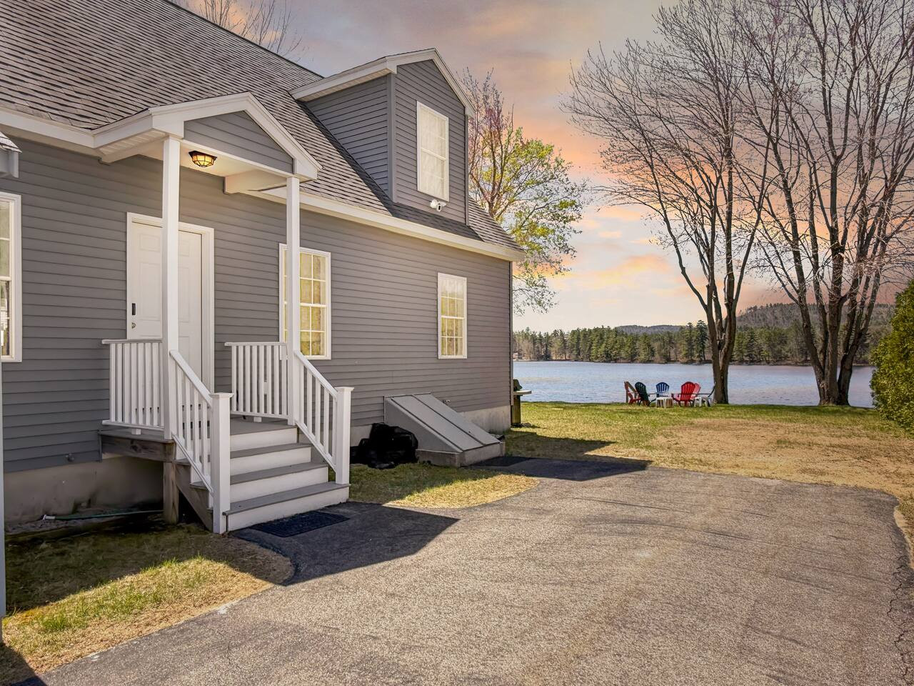 Loon's Lookout | Relaxing Waterfront Retreat