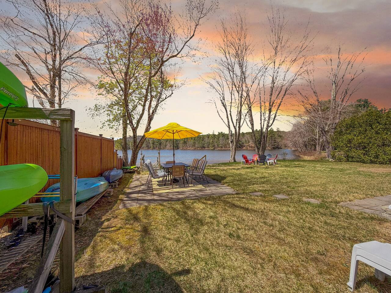 Loon's Lookout | Relaxing Waterfront Retreat