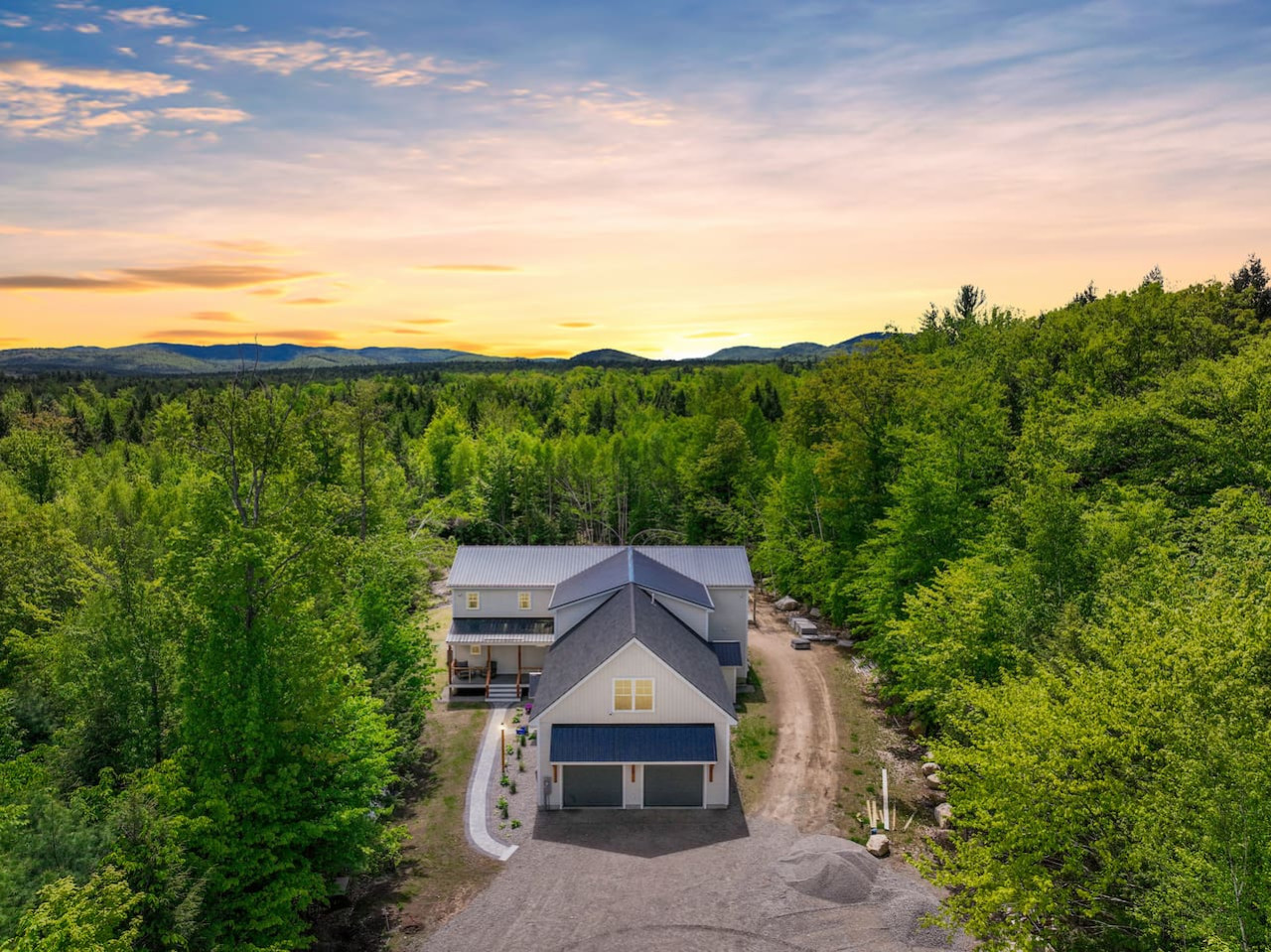 Hemlock Hideaway | 4500 ft.² New Build w/ Hot Tub