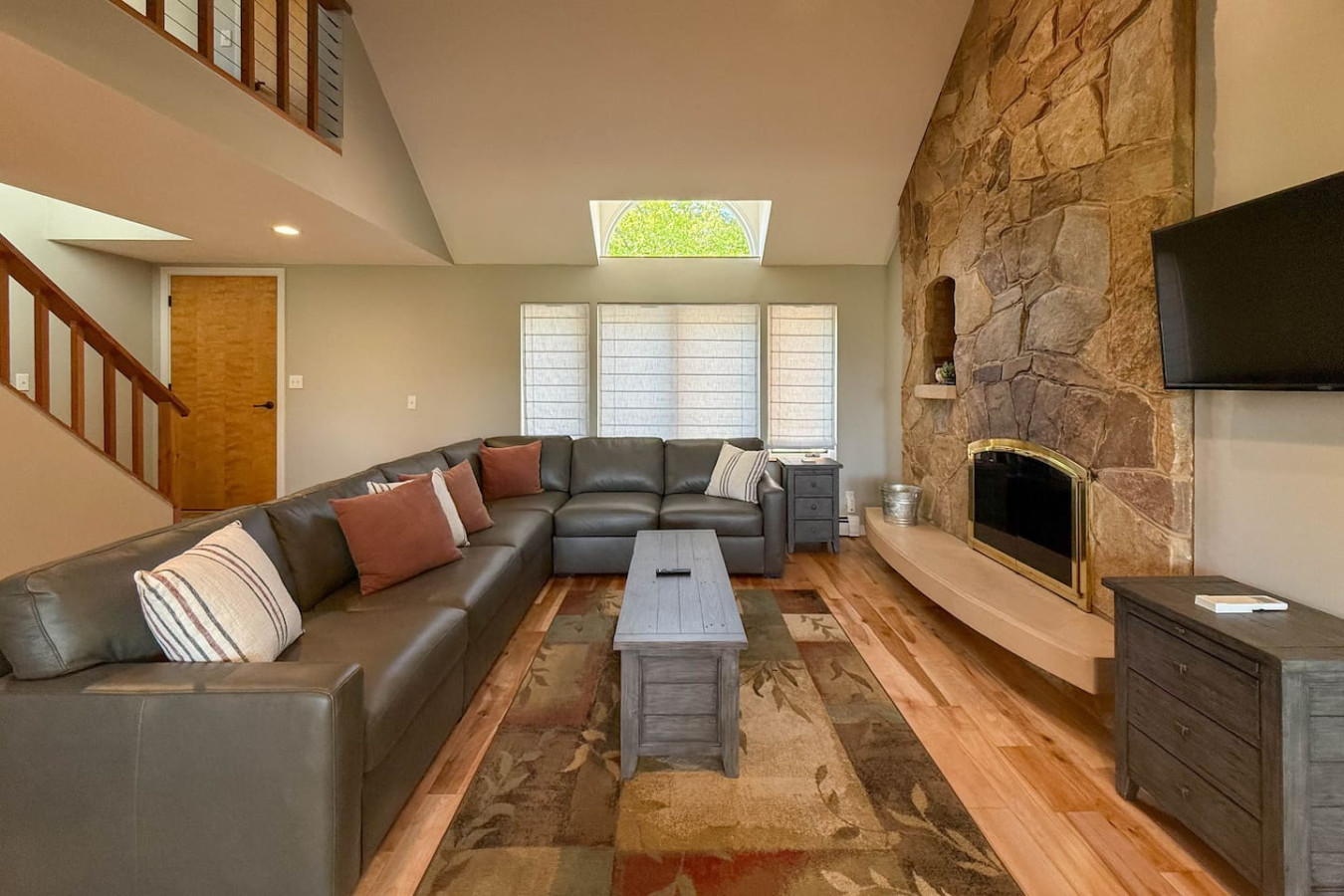 Vista Ridge | Mountain Escape, Majestic Views + AC
