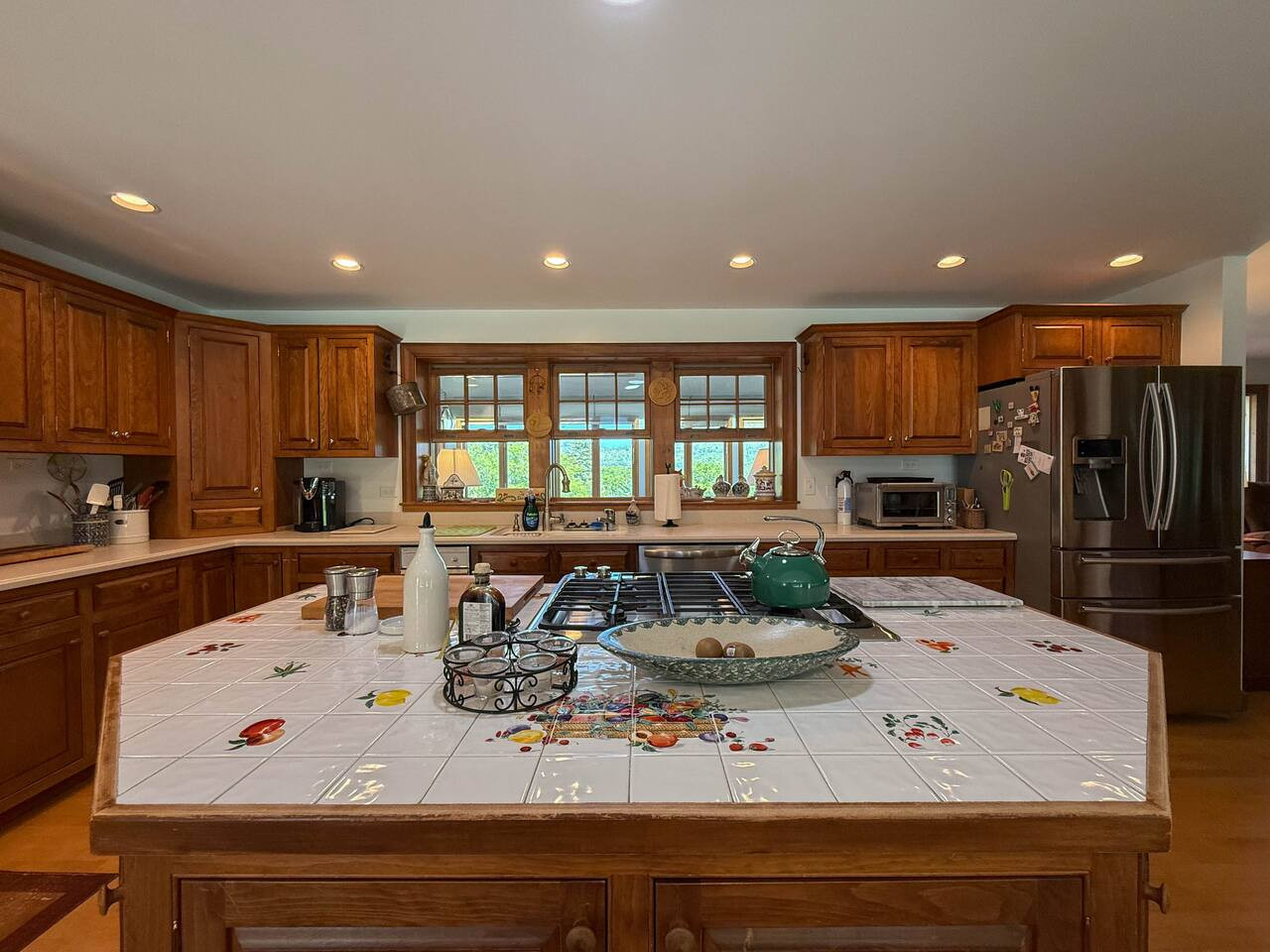Hillcrest | 100+ Acres, Pool, Views & Sleeps 22