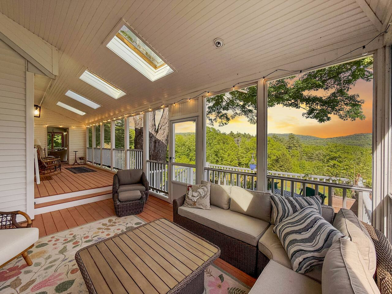 Hillcrest | 100+ Acres, Pool, Views & Sleeps 22