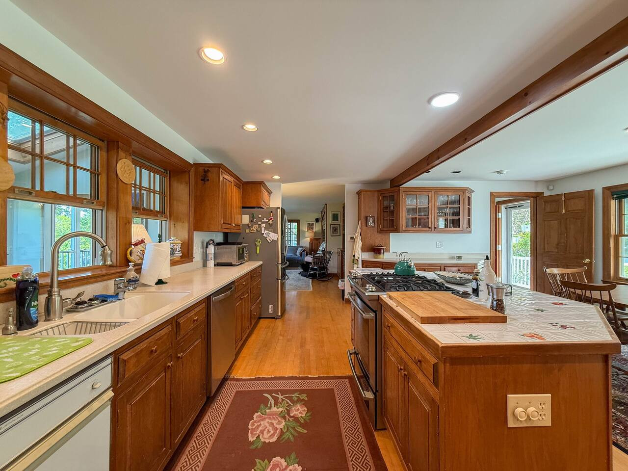 Hillcrest | 100+ Acres, Pool, Views & Sleeps 22