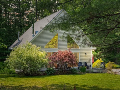 The North Nook | Hot Tub, Walk to the Saco River
