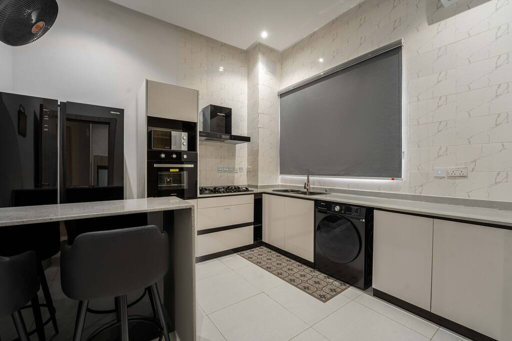 George Residence – Comfy 2BR in Lekki | Free Wi-Fi