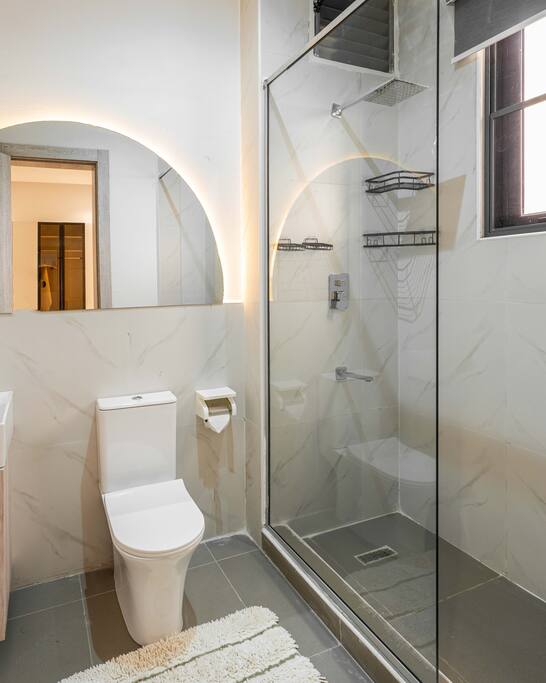 George Residence – Comfy 2BR in Lekki | Free Wi-Fi