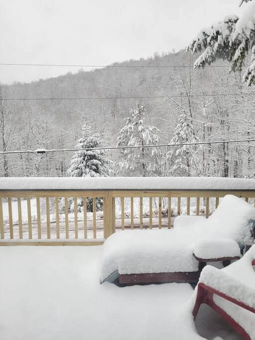 fall-catskills-retreat-with-fire-place-+-views/