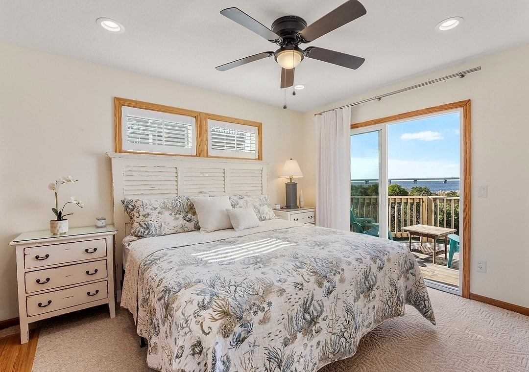 Waterfront Paradise Sound/Ocean Views Hot Tub Pet+ image 18