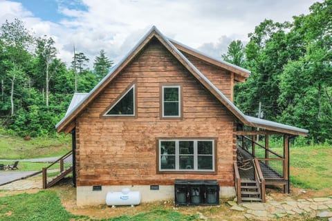Hand Hewn Log Cabin in the Heart of Gatlinburg.