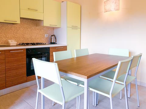 B12B Affordable apartments near the beach