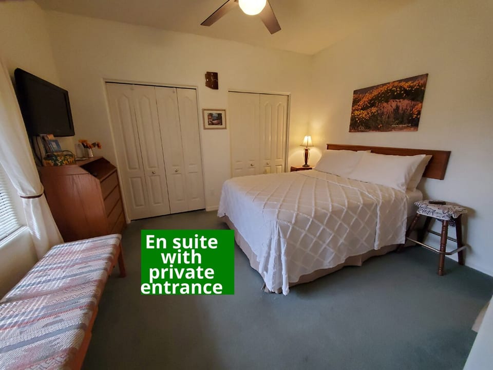 Gold Canyon Suite w/separate entry. - Gold Canyon