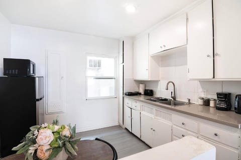 Comfortable 1BR on Ground Floor