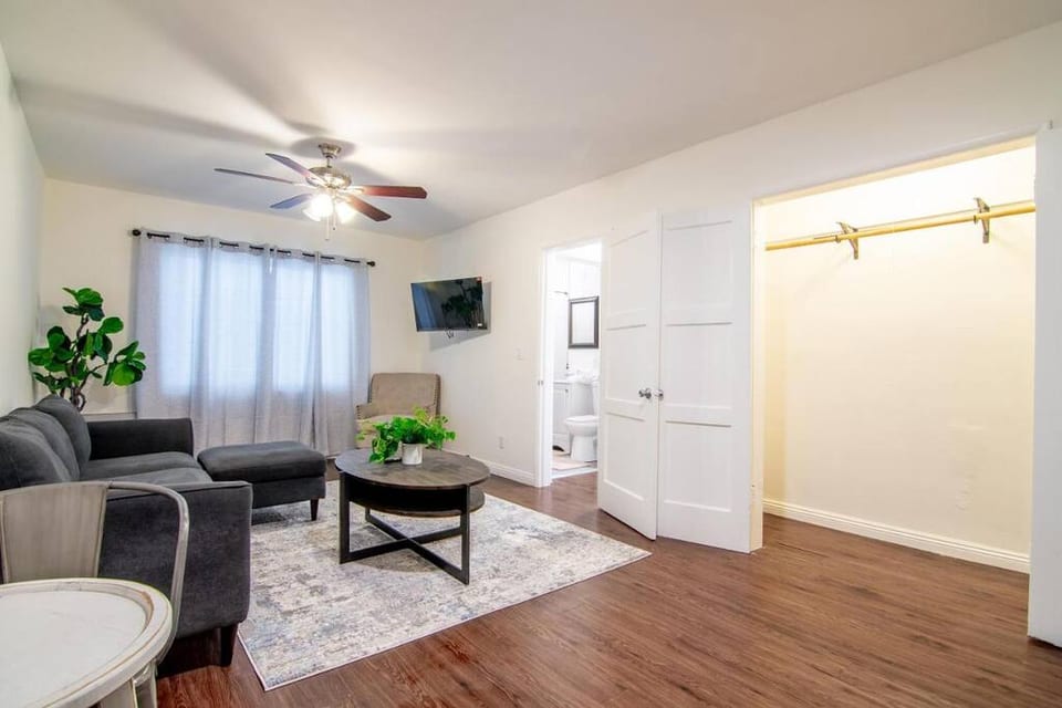 Cozy 1BR Near Beverly Hills - Beverly Hills