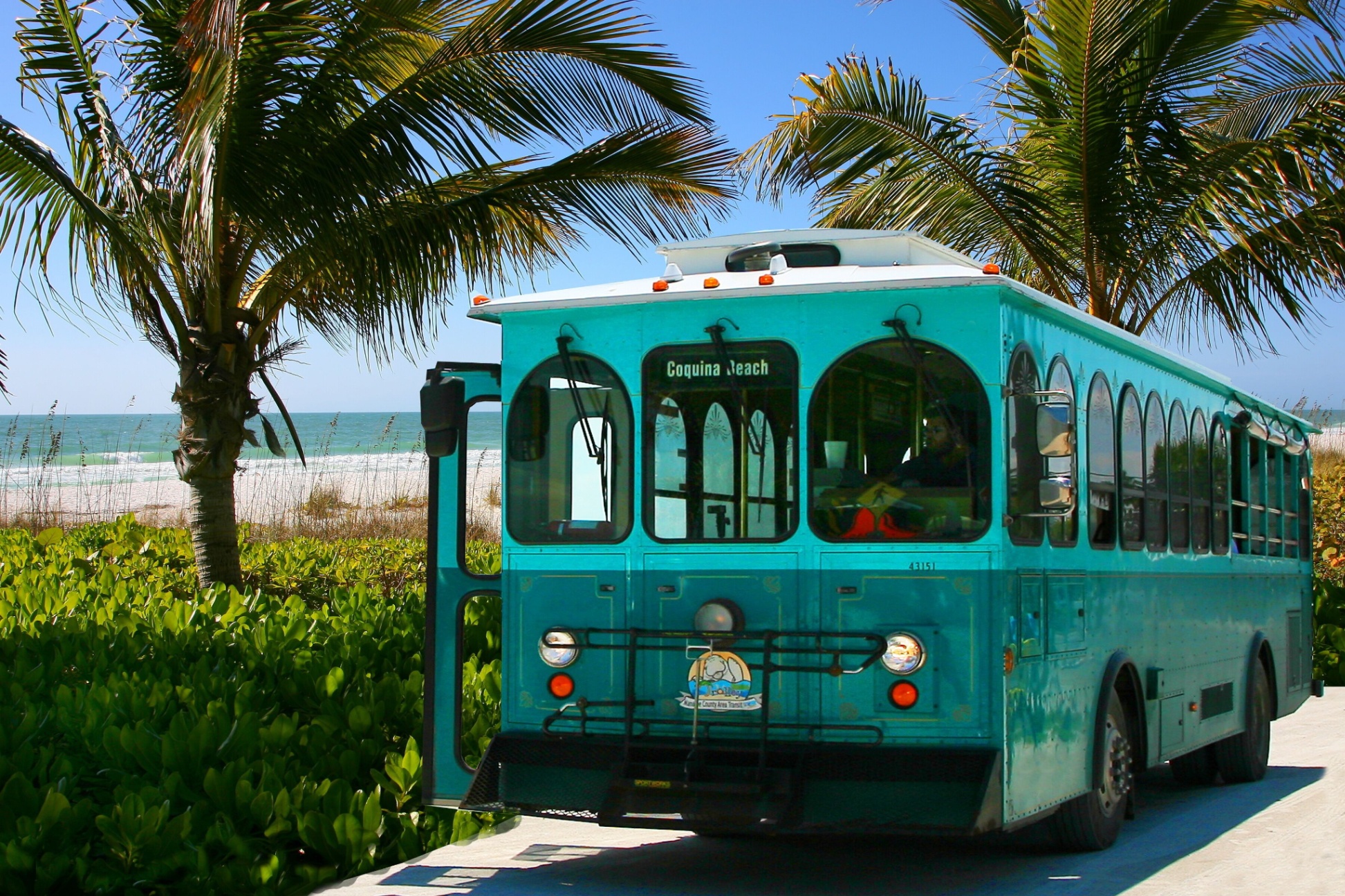 FREE ISLAND TROLLEY BUS
