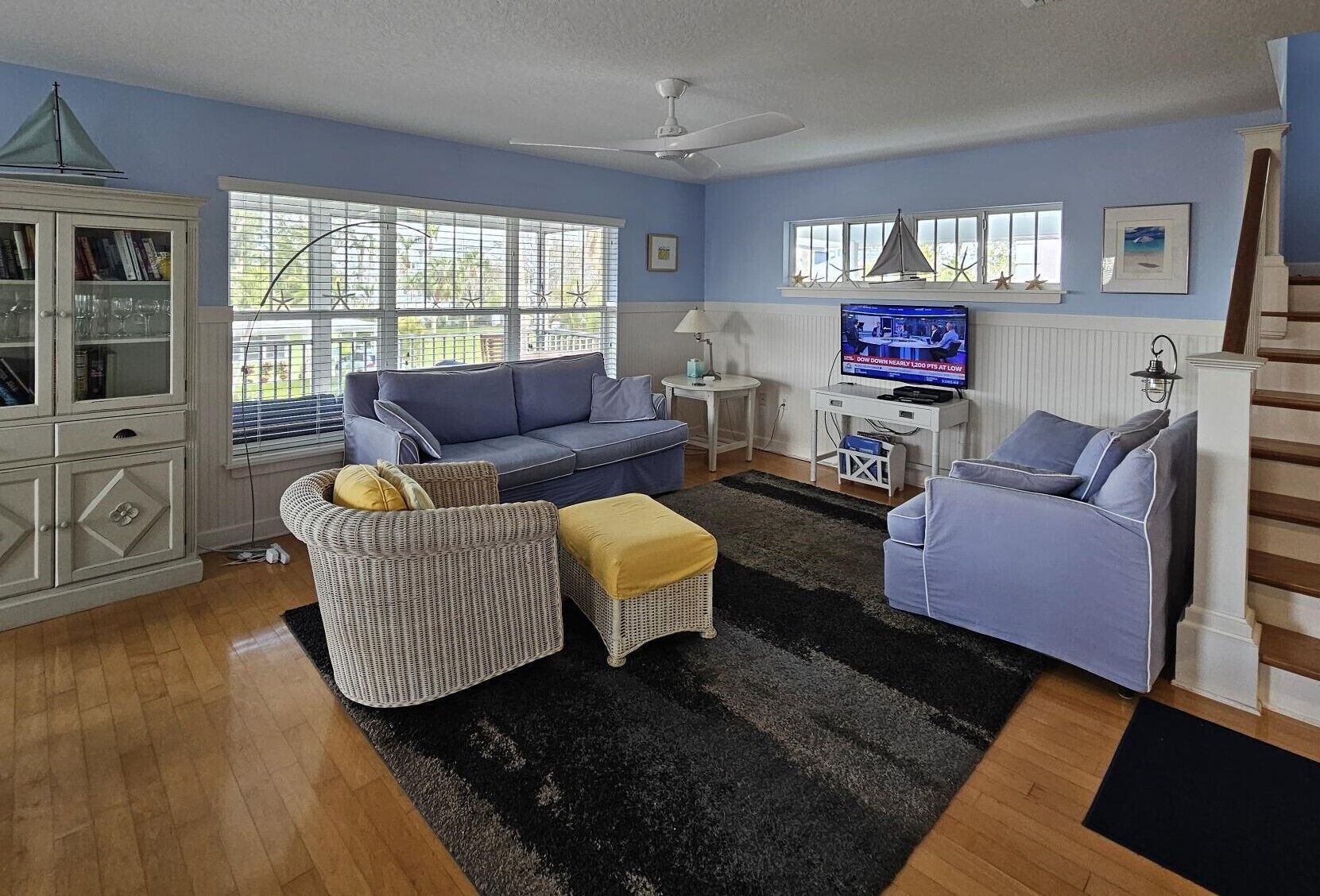 Large Heated Pool, 2 MasterBed, Close to Gulfbeach