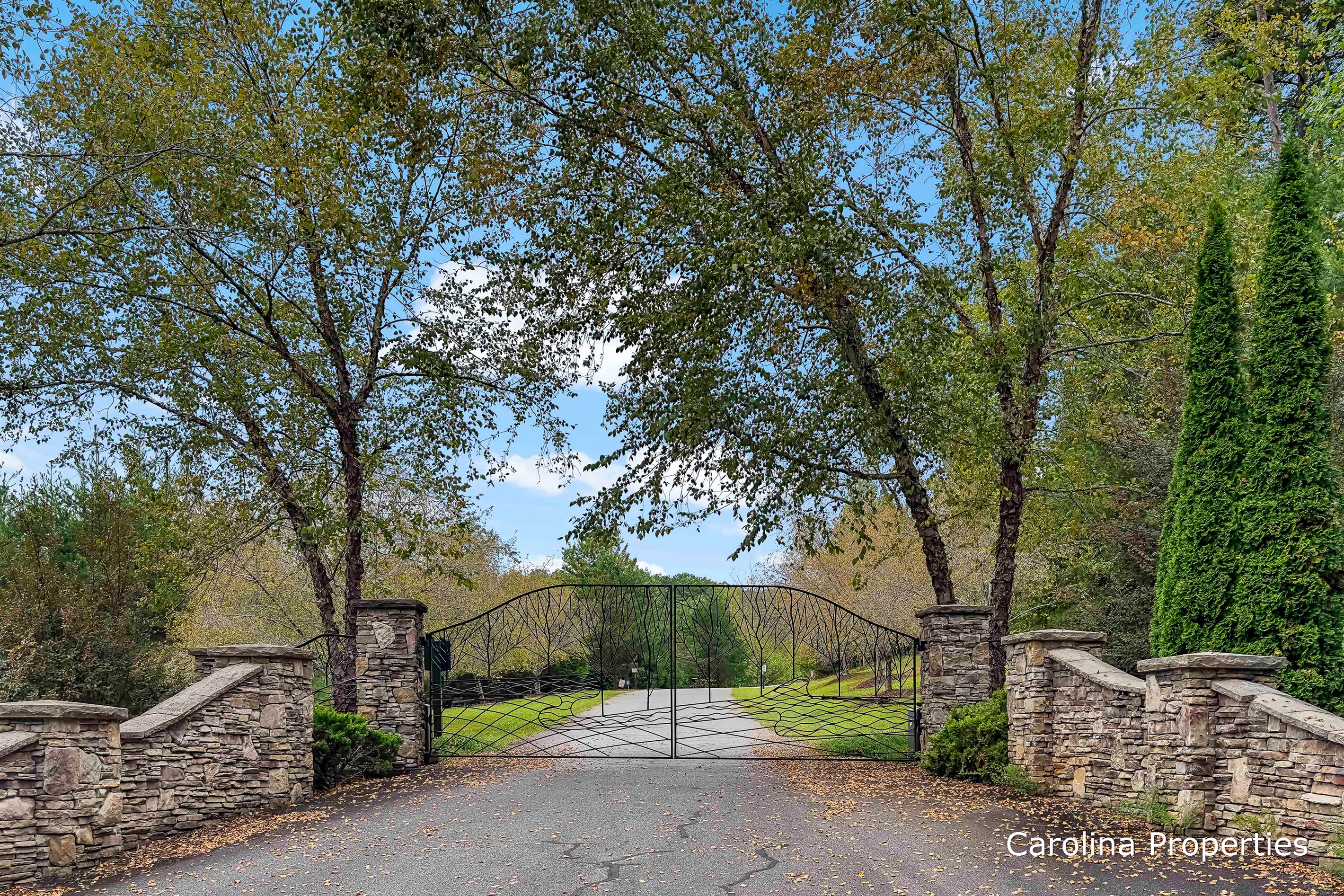 Quiet gated community