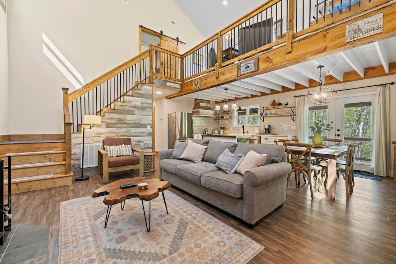 Additional view of the living area