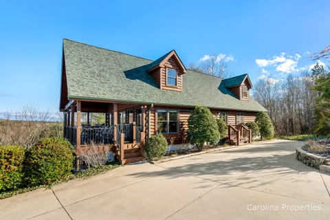 Welcome to Cozy Bear Lodge!