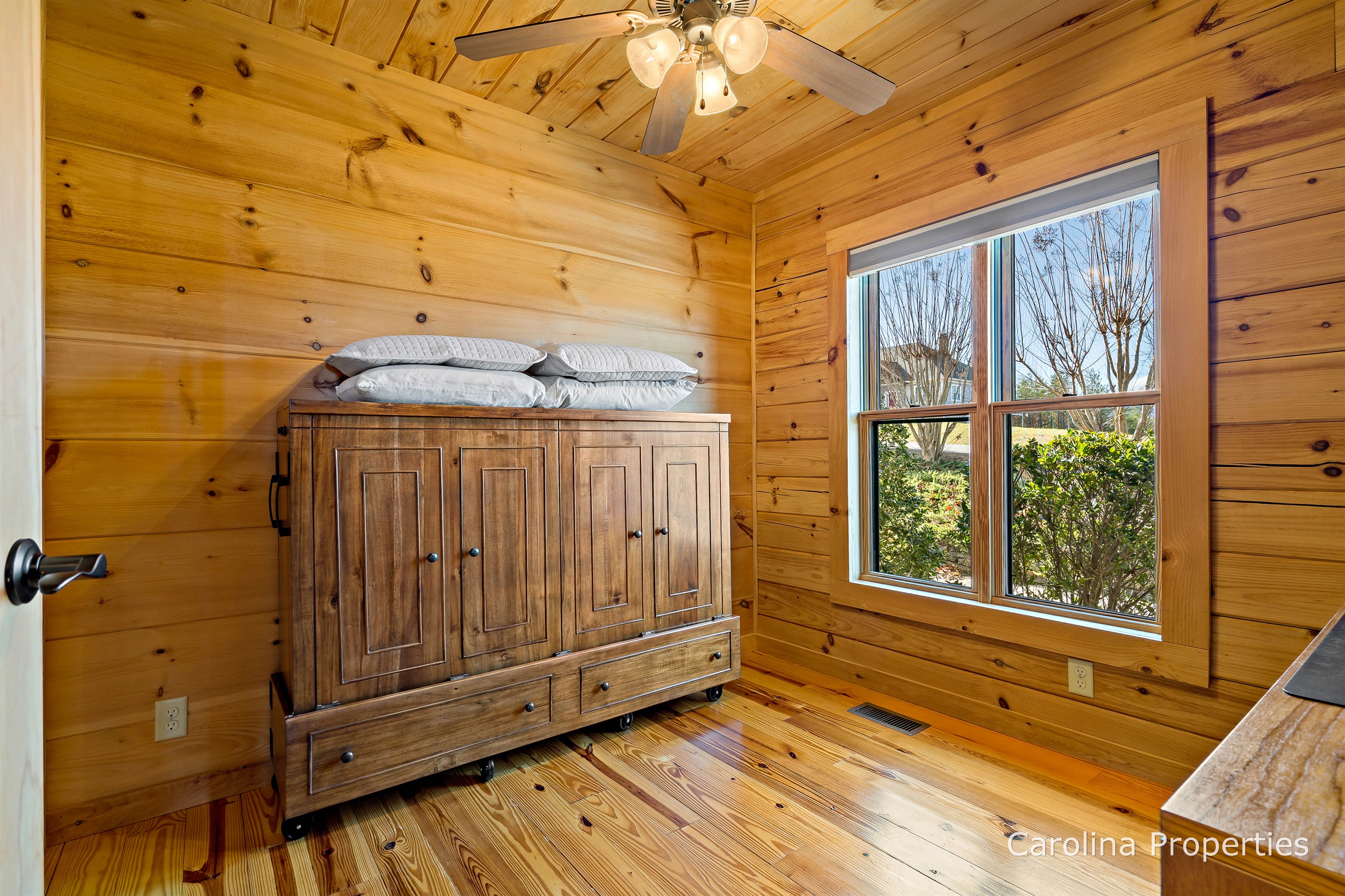 Cozy Bear Lodge