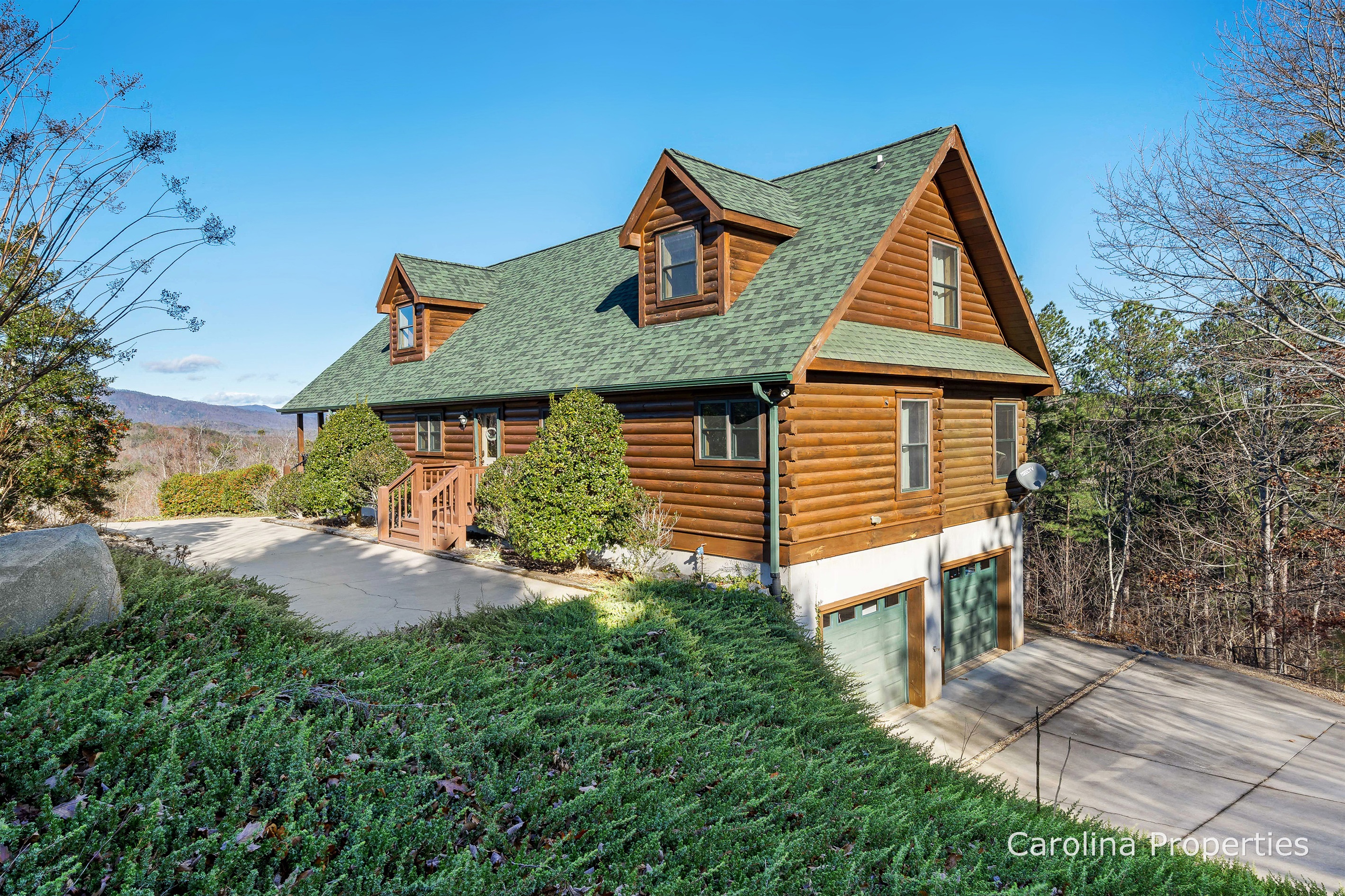 Cozy Bear Lodge