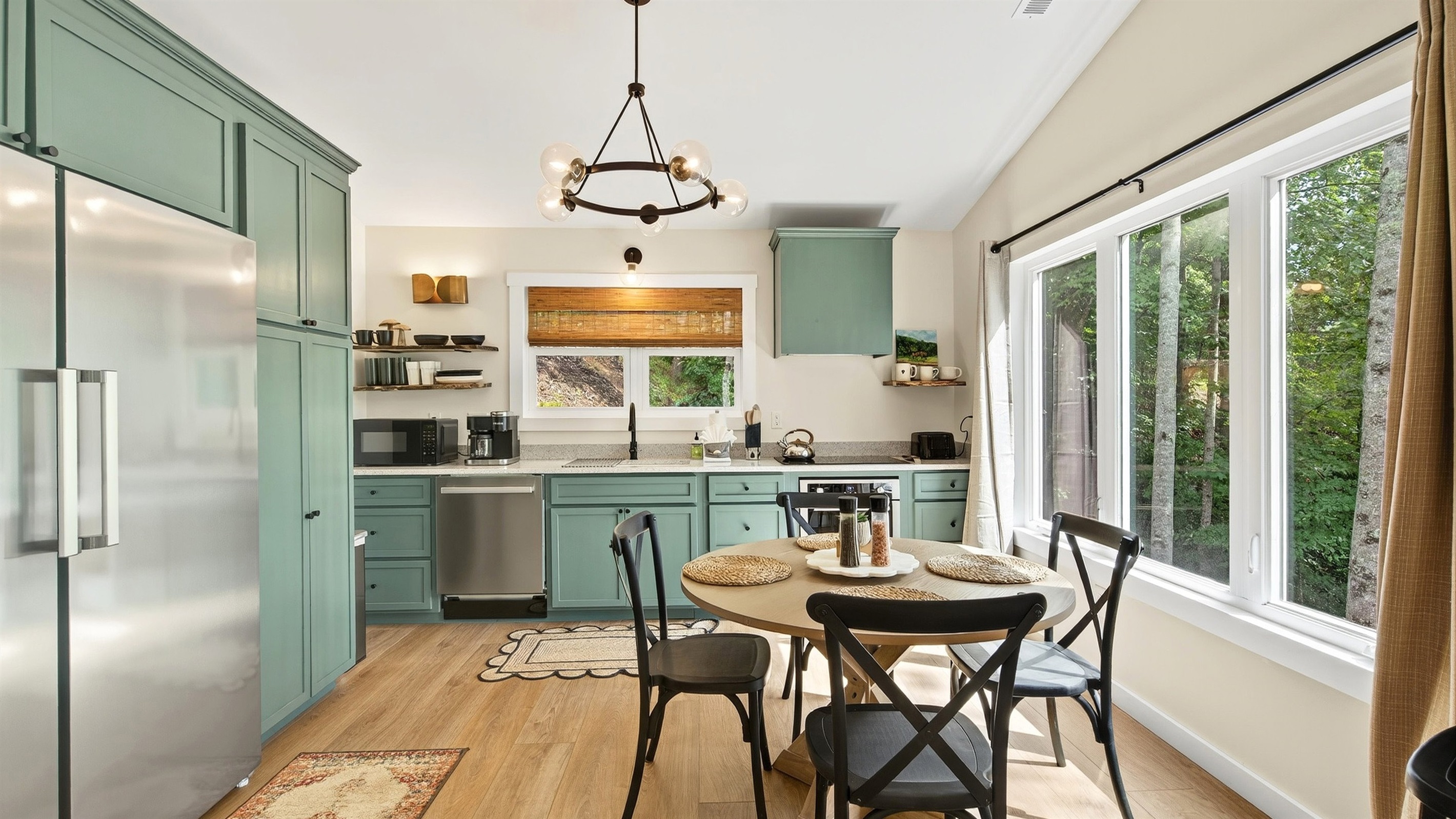 Fully functional kitchen