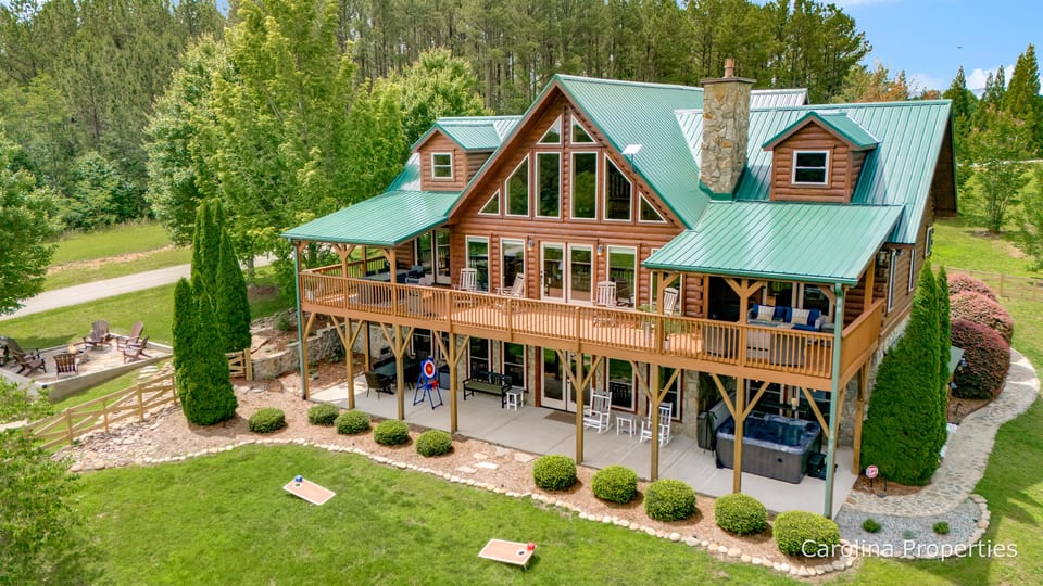 Welcome to The Lodge at Pinnacle Ridge