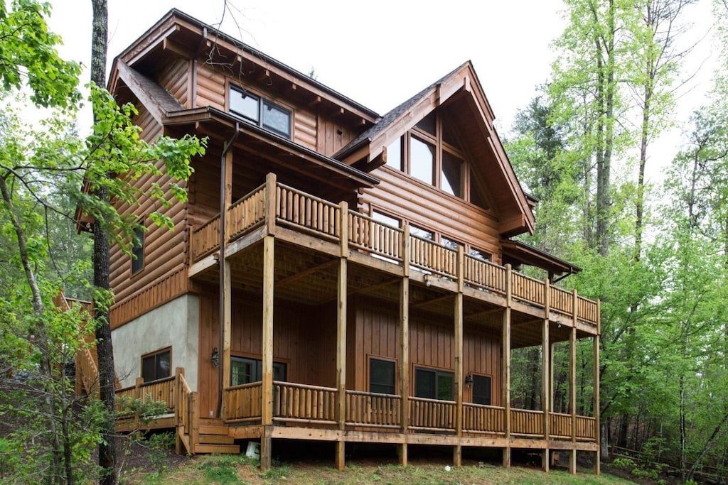 the-winding-river-house/