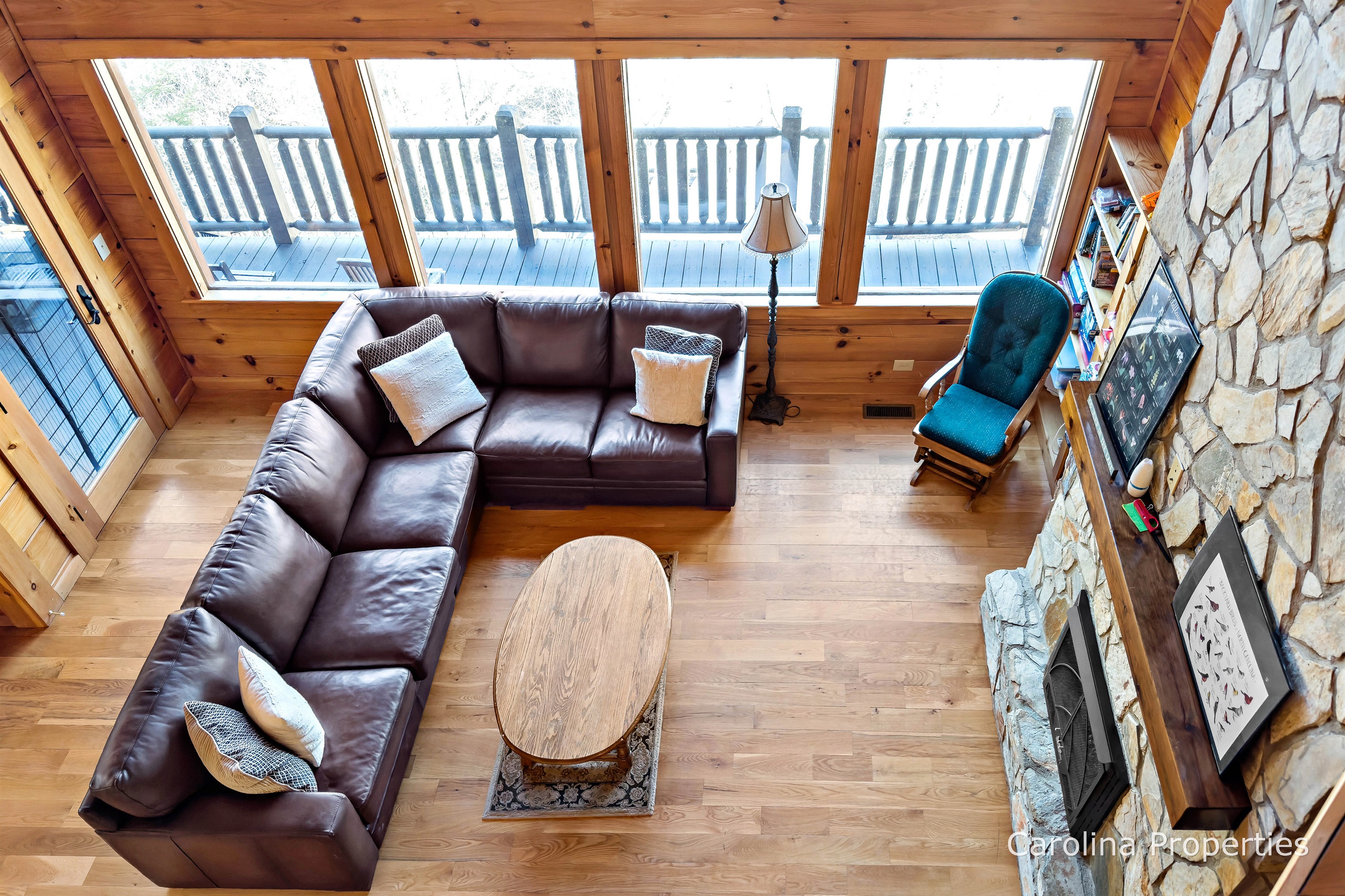 the-winding-river-house/