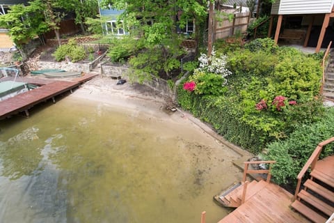 Wallace Lake House
