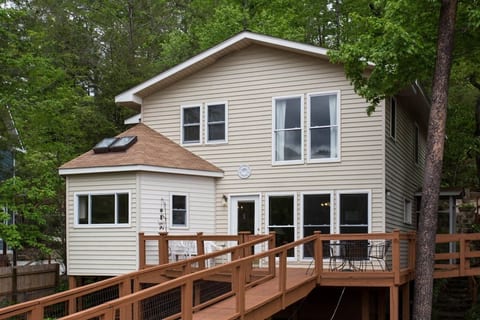 Wallace Lake House