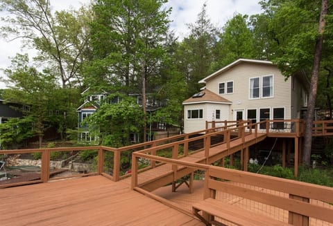 Wallace Lake House
