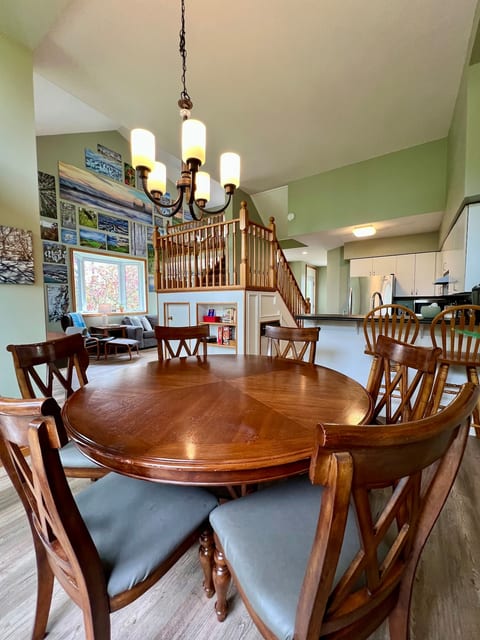 Blue Mountain Gallery Getaway