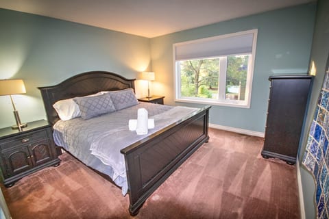 Blue Mountain Gallery Getaway
