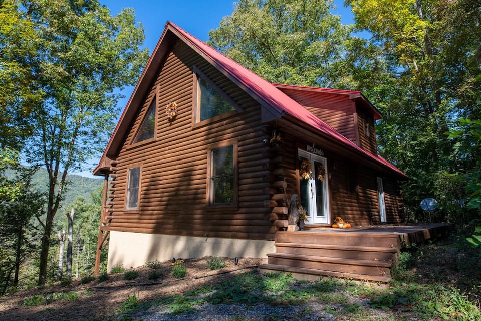 Smokies Overlook Lodge - Waynesville