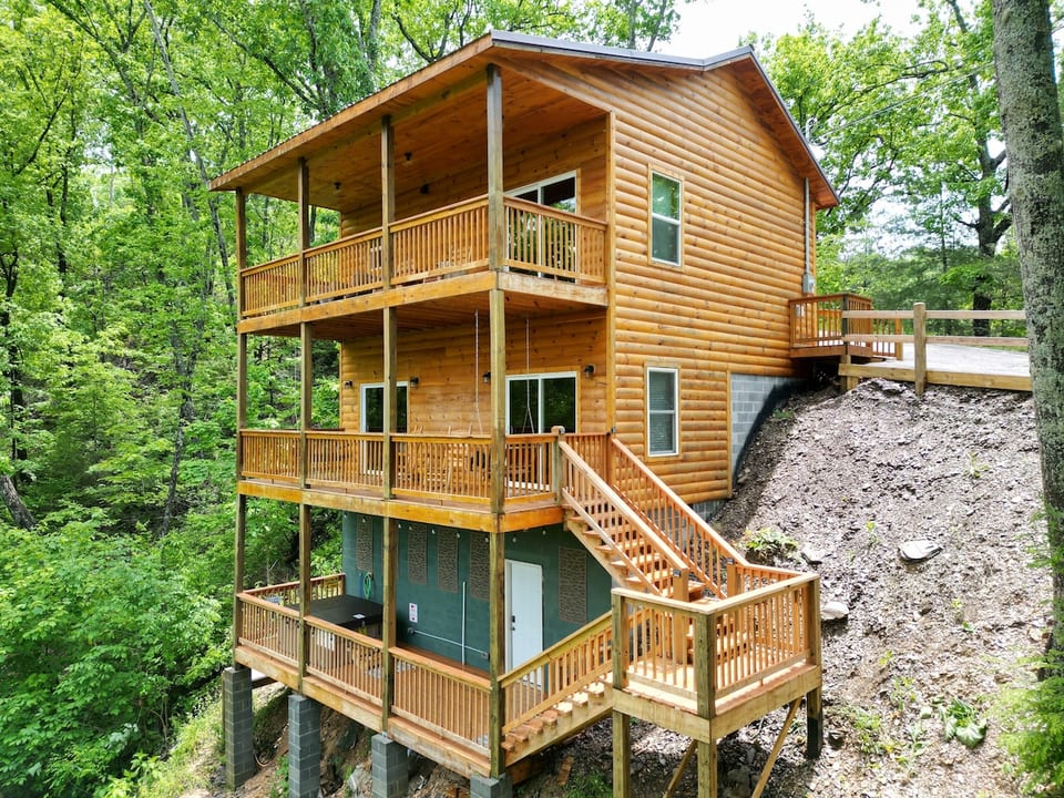 Cozy SKI VIEW CABIN on Gatlinburg & Pigeon Forge - Sevierville