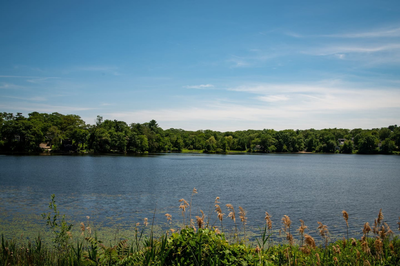 lakeview-getaway-with-hot-tub/
