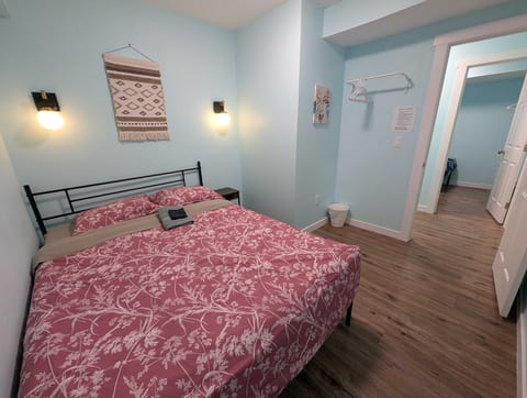 The Matisse Room - 10 min bus to downtown