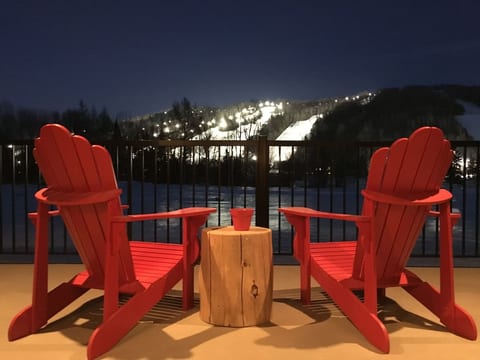 Suite 2 bedrooms with stunning view Sommets St-Sauveur