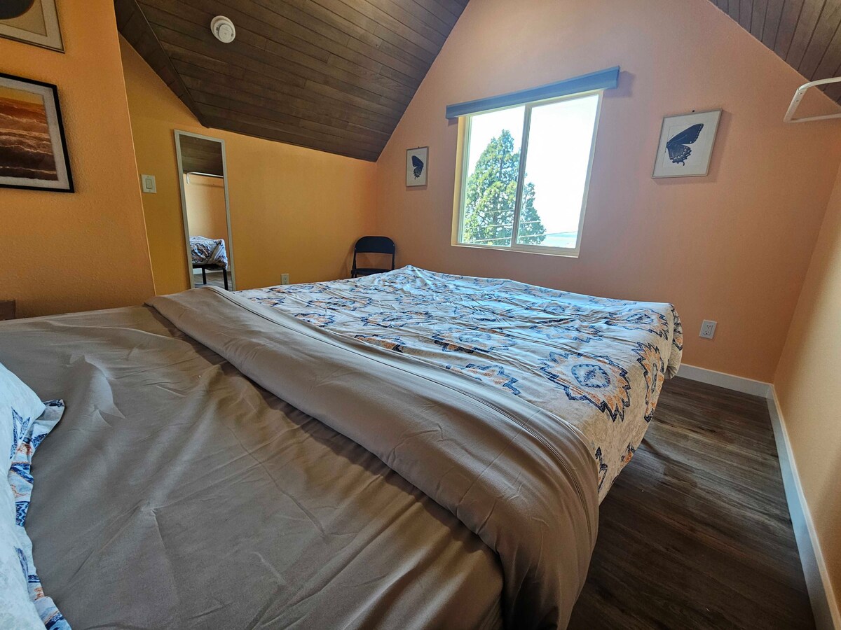 the-magnolia-room-10-min-bus-to-downtown/