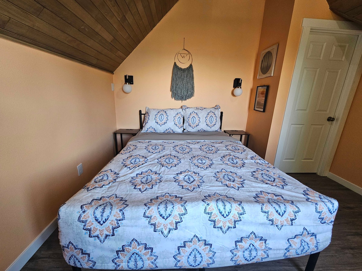 the-magnolia-room-10-min-bus-to-downtown/