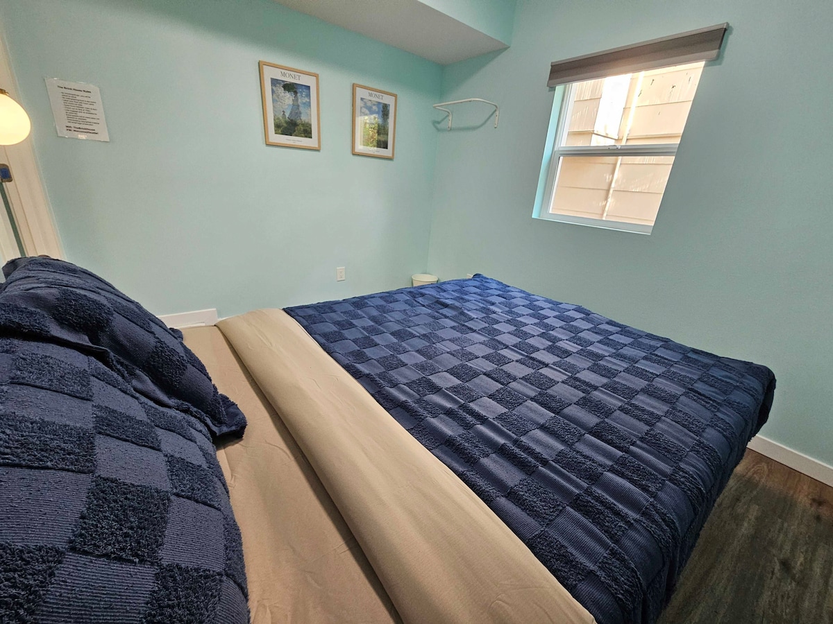 the-monet-room-10-min-bus-to-downtown/