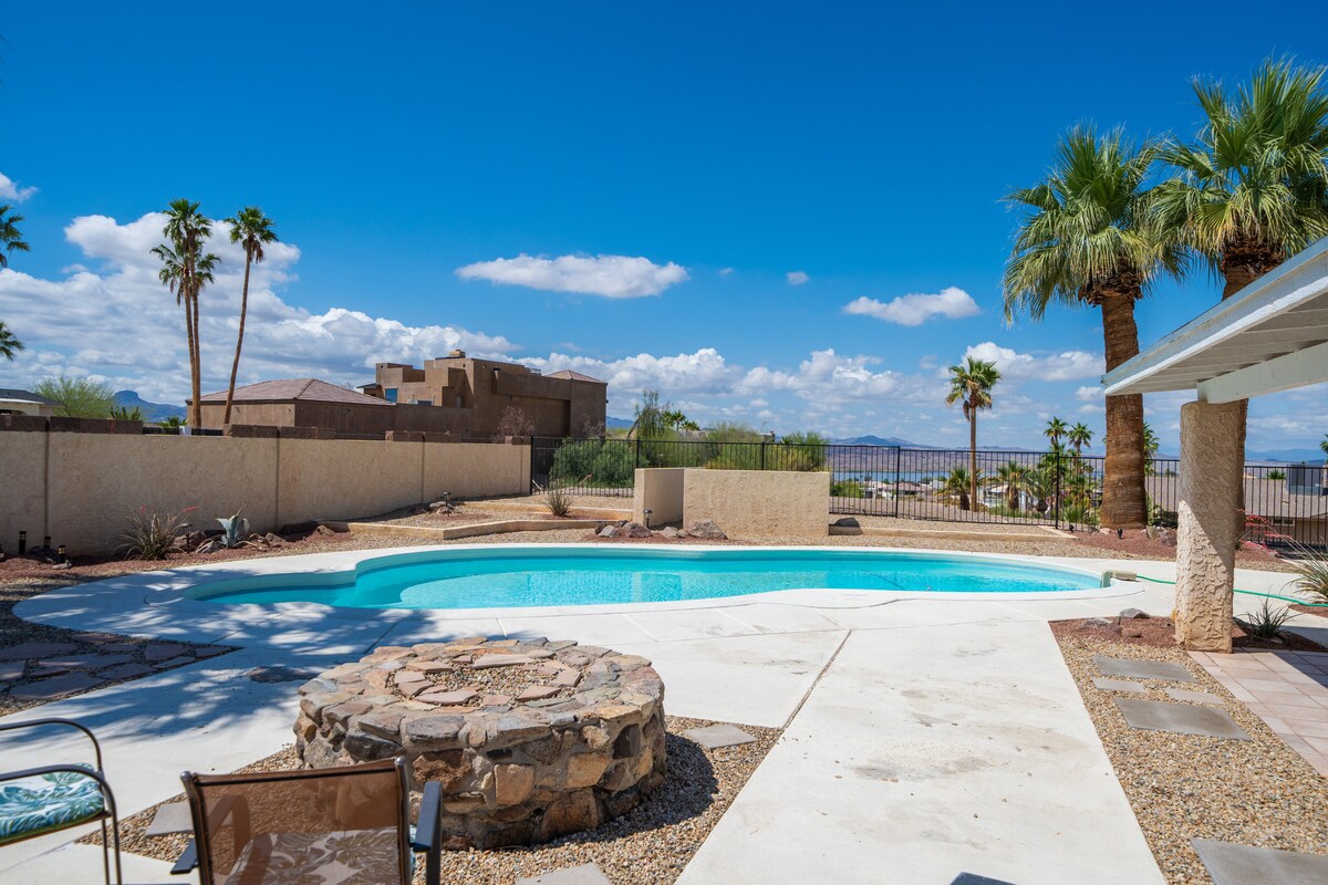 Spacious 4/3 VIEWS BBQ and POOL
