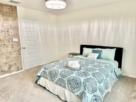 Family-Friendly Luxury Stay in Georgetown- Austin