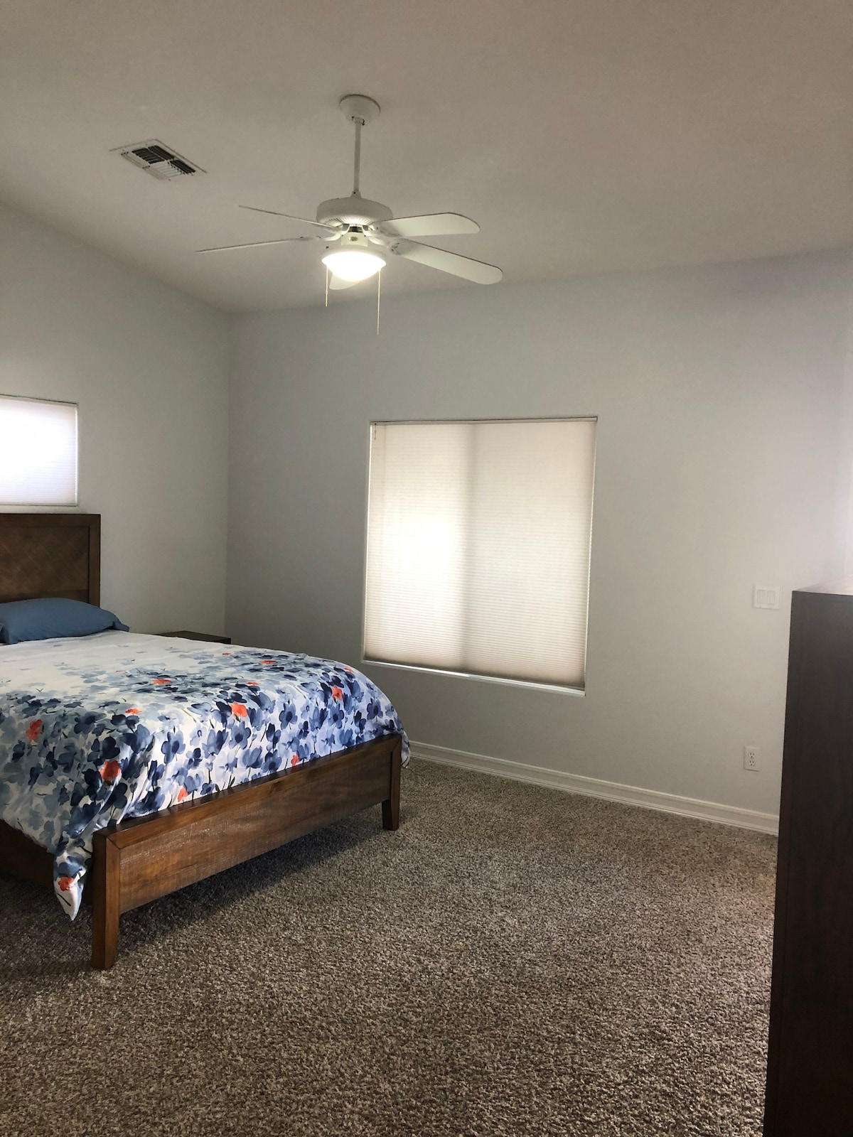 WATERSLIDE POOL HOME 3B/2B CLOSE TO LAKE!! - Lake Havasu City