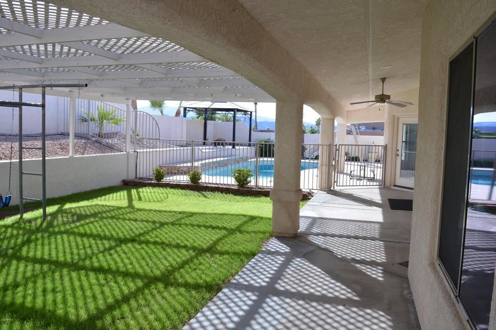 WATERSLIDE POOL HOME 3B/2B CLOSE TO LAKE!! - Lake Havasu City